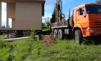 Когда лучше бурить скважину на воду